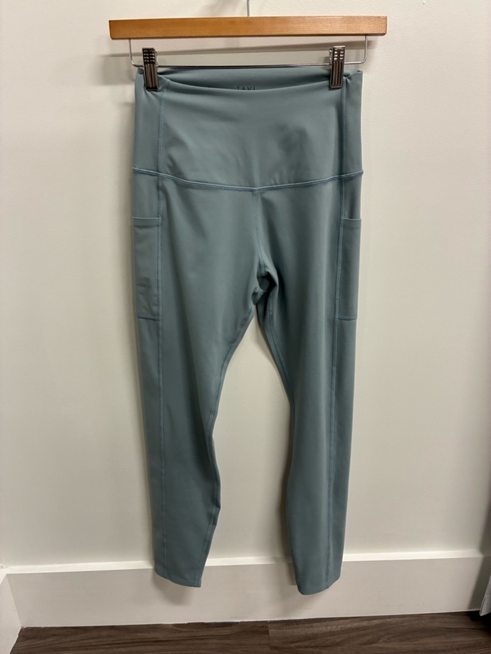High-Rise Performance Leggings in Dusty Teal